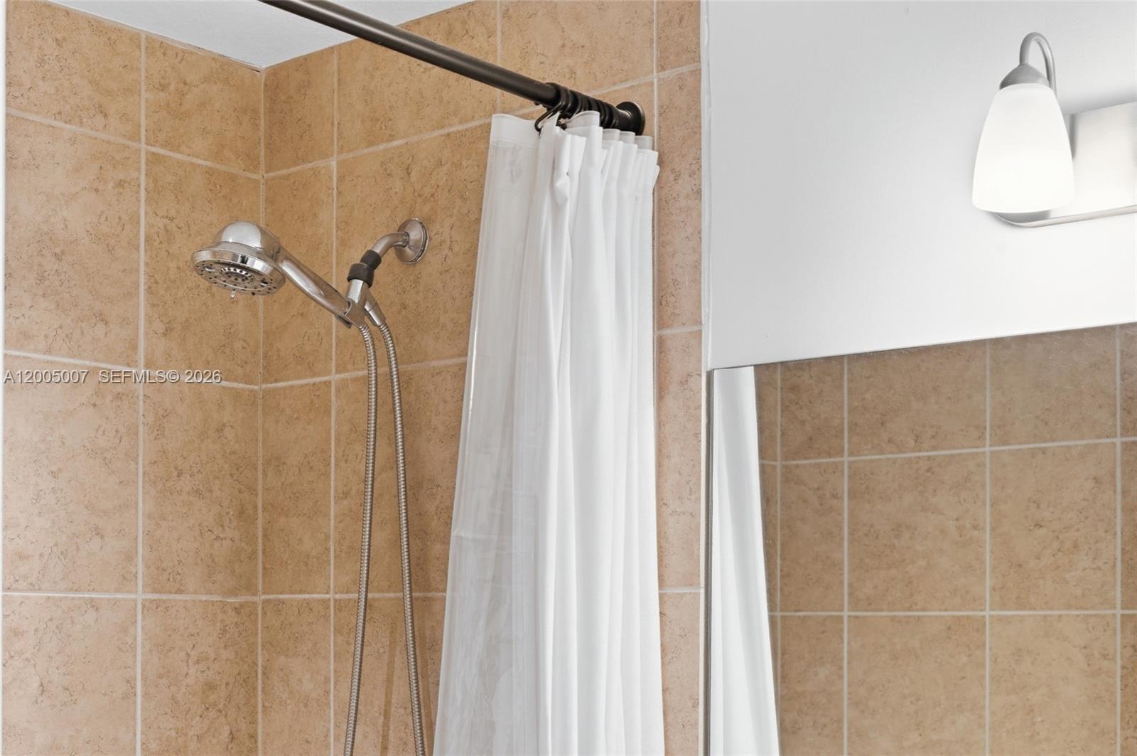 DAVIE JUNCTION - Residential