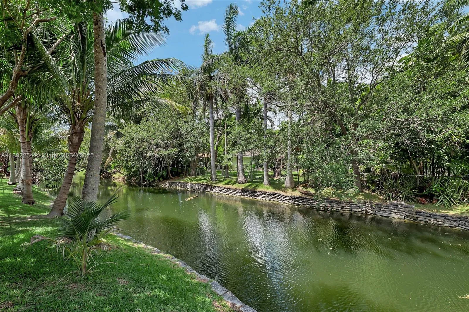 Pinecrest, Florida 33156, United States, 4 Bedrooms Bedrooms, ,3 BathroomsBathrooms,Residential,Pending,130485