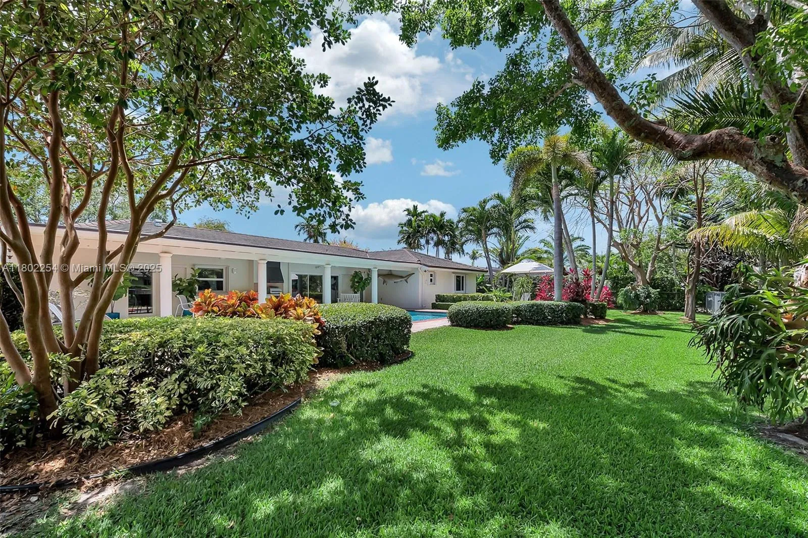 Pinecrest, Florida 33156, United States, 4 Bedrooms Bedrooms, ,3 BathroomsBathrooms,Residential,Pending,130485