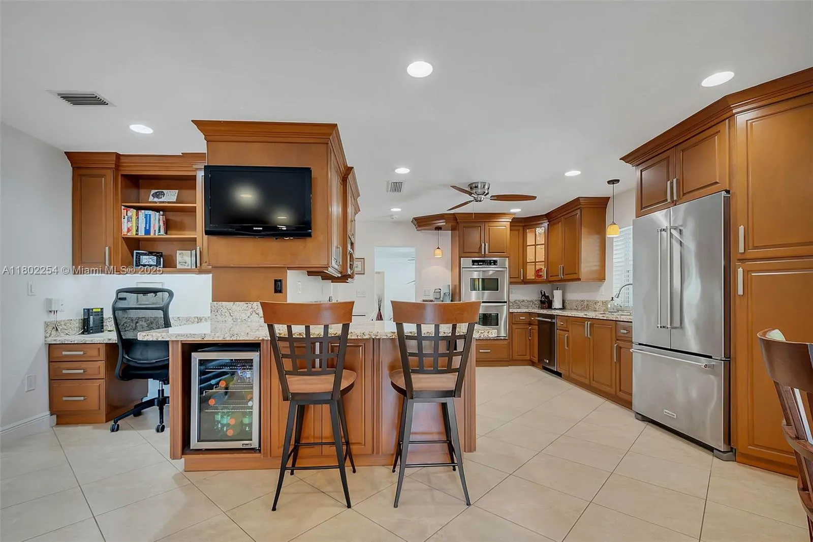 Pinecrest, Florida 33156, United States, 4 Bedrooms Bedrooms, ,3 BathroomsBathrooms,Residential,Pending,130485