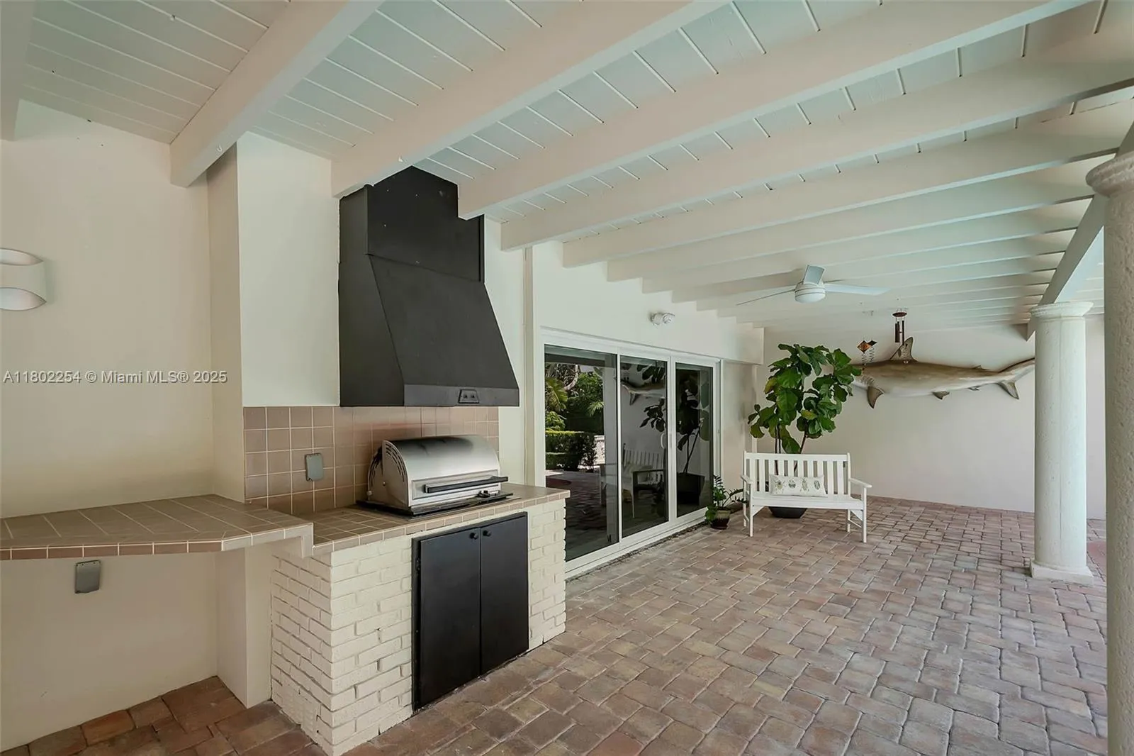 Pinecrest, Florida 33156, United States, 4 Bedrooms Bedrooms, ,3 BathroomsBathrooms,Residential,Pending,130485