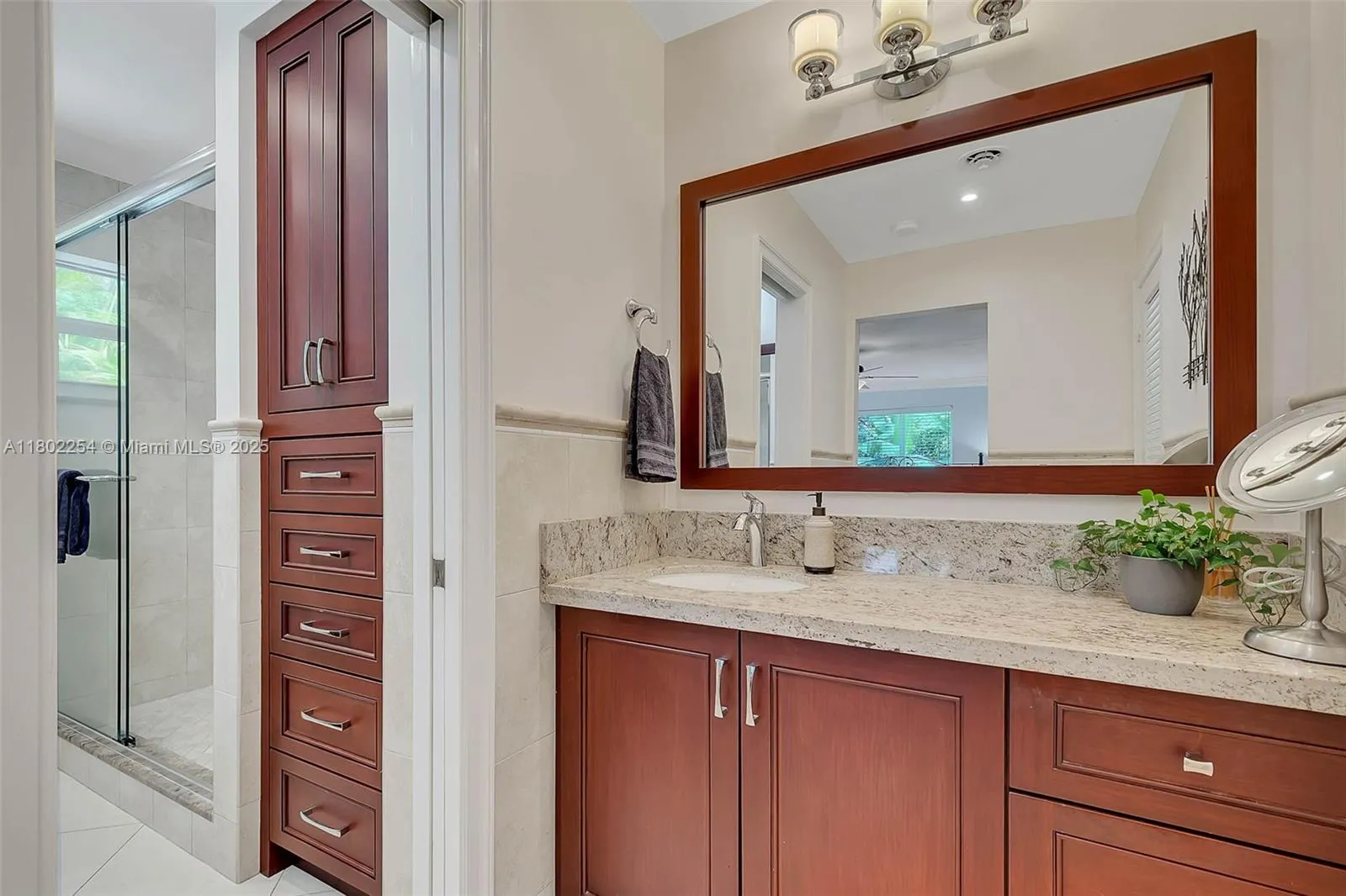 Pinecrest, Florida 33156, United States, 4 Bedrooms Bedrooms, ,3 BathroomsBathrooms,Residential,Pending,130485