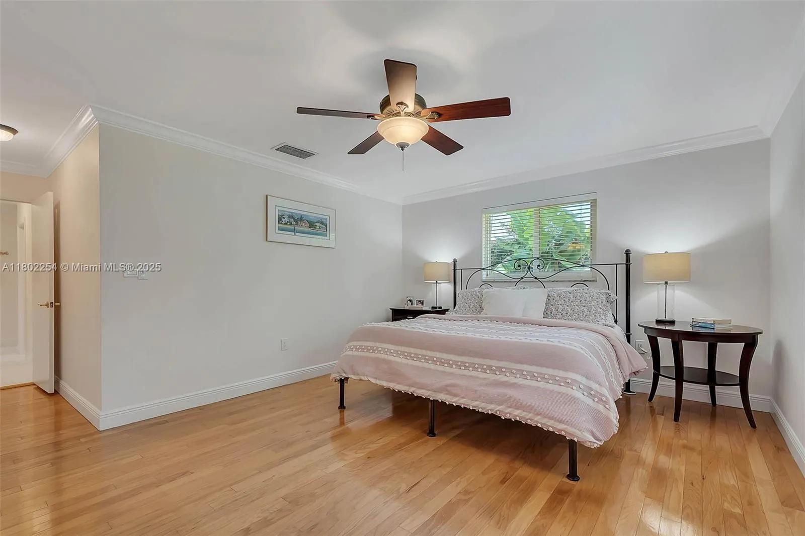 Pinecrest, Florida 33156, United States, 4 Bedrooms Bedrooms, ,3 BathroomsBathrooms,Residential,Pending,130485