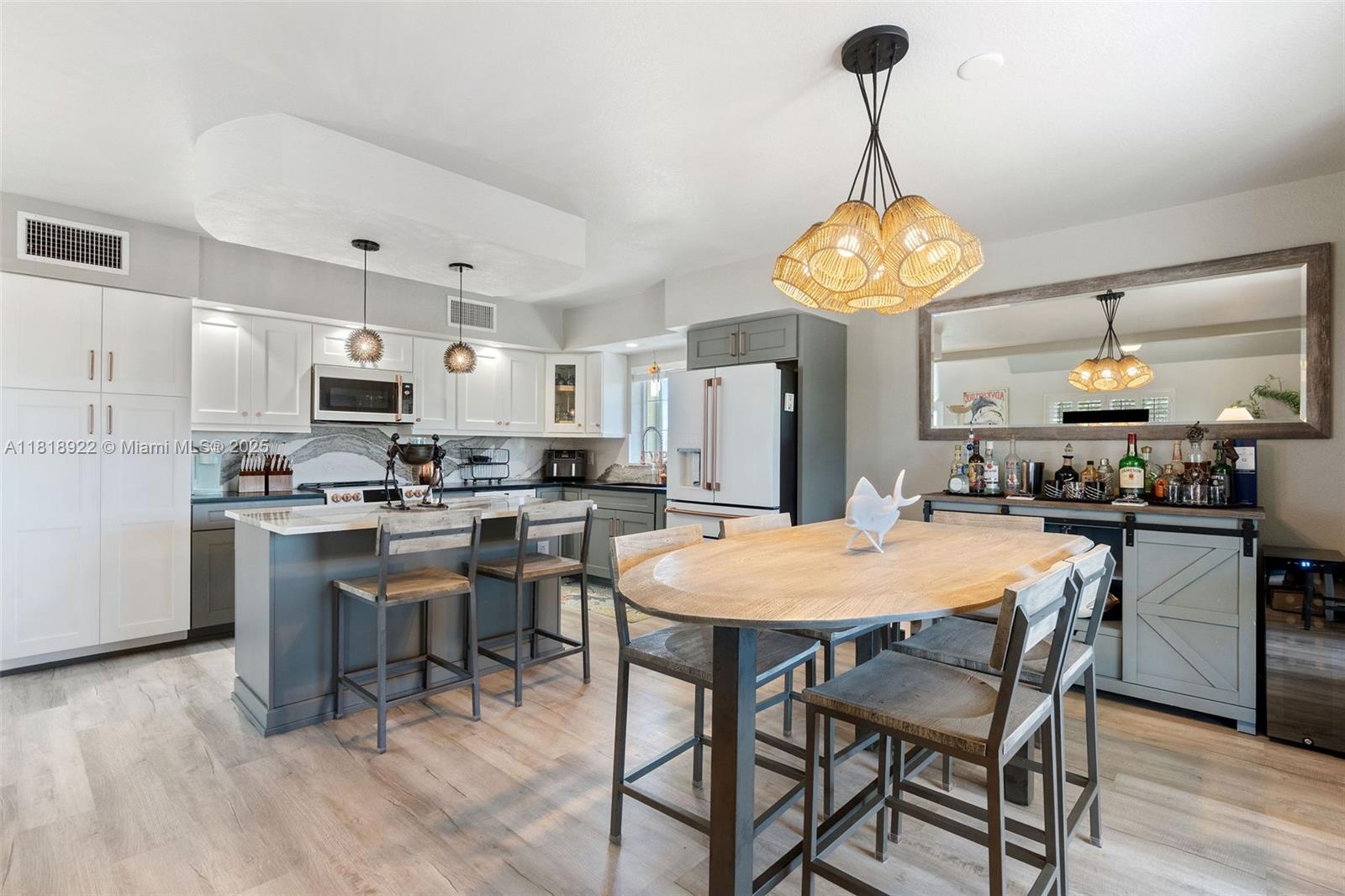 TWIN LAKES 2ND ADD - Residential