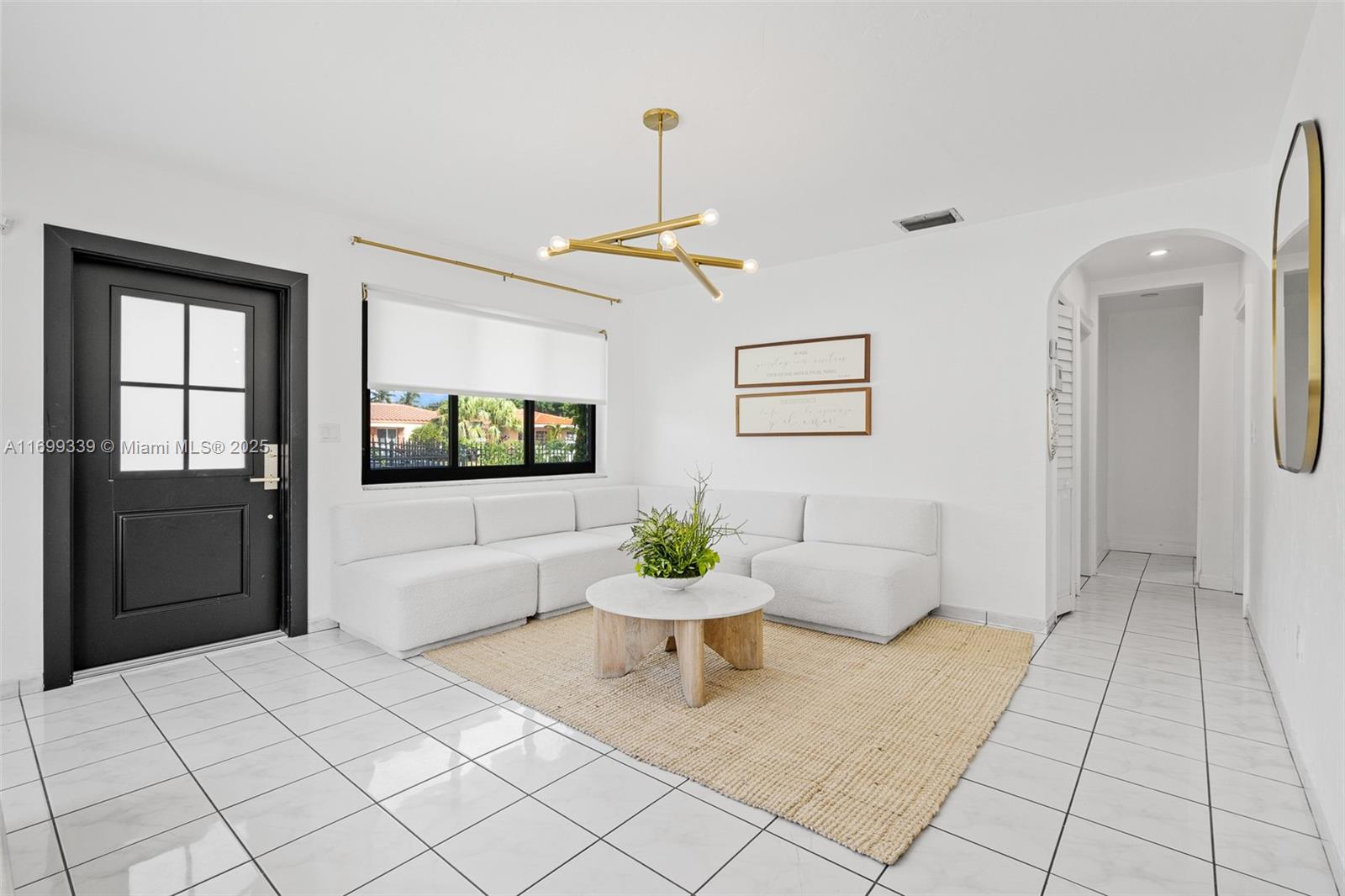 6418 Sw 39th Ter, Miami, Broward County, Florida - 4 Bedrooms  
2 Bathrooms - 
