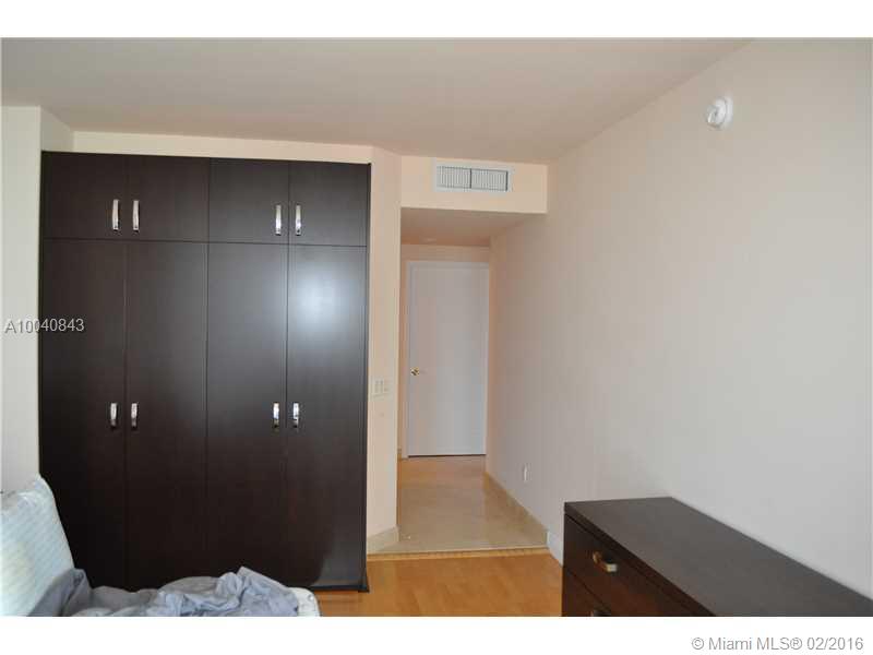 Blue Diamond Condo - Residential Lease