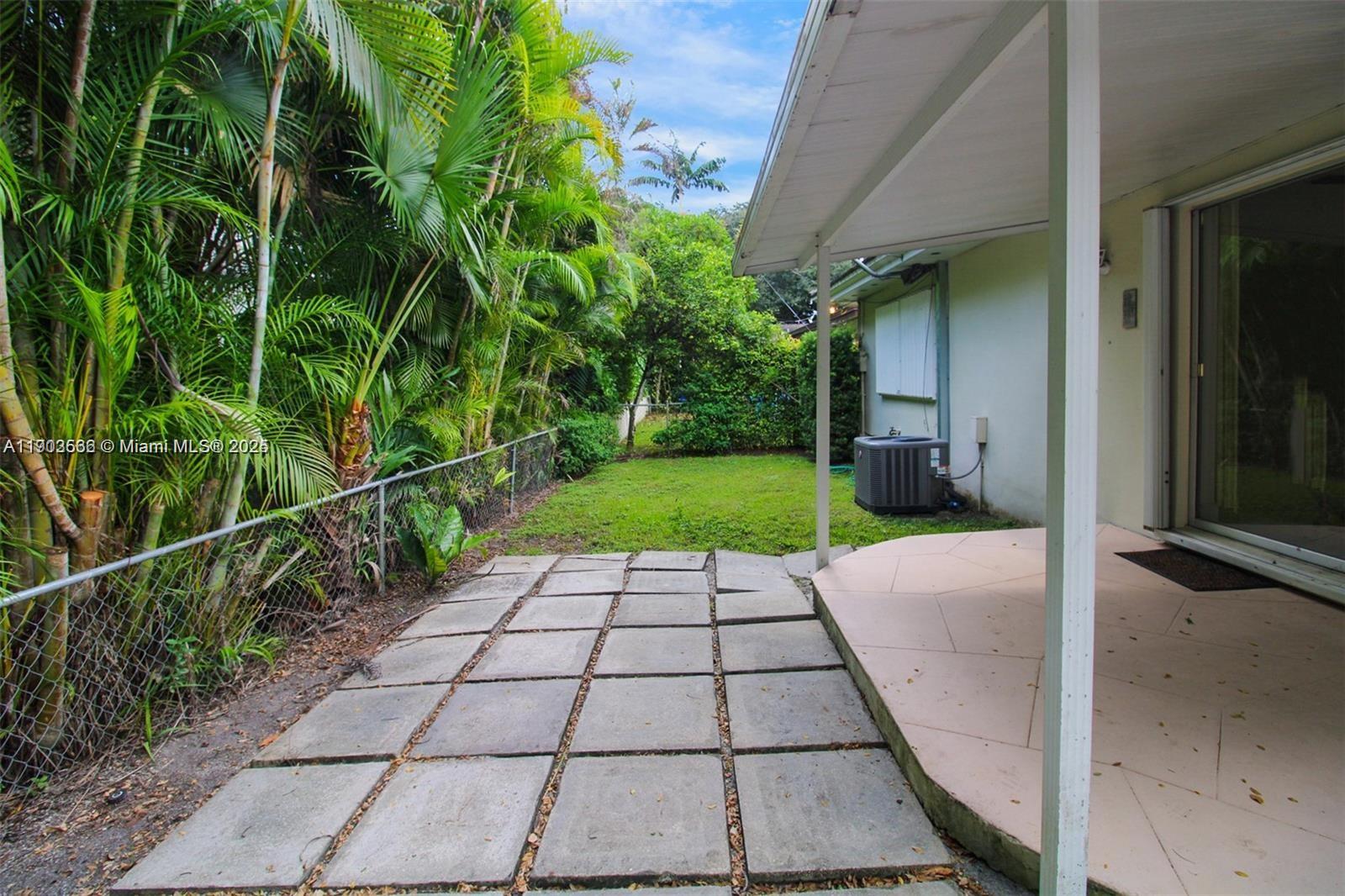 CORAL GABLES COUNTRY CLUB - Residential