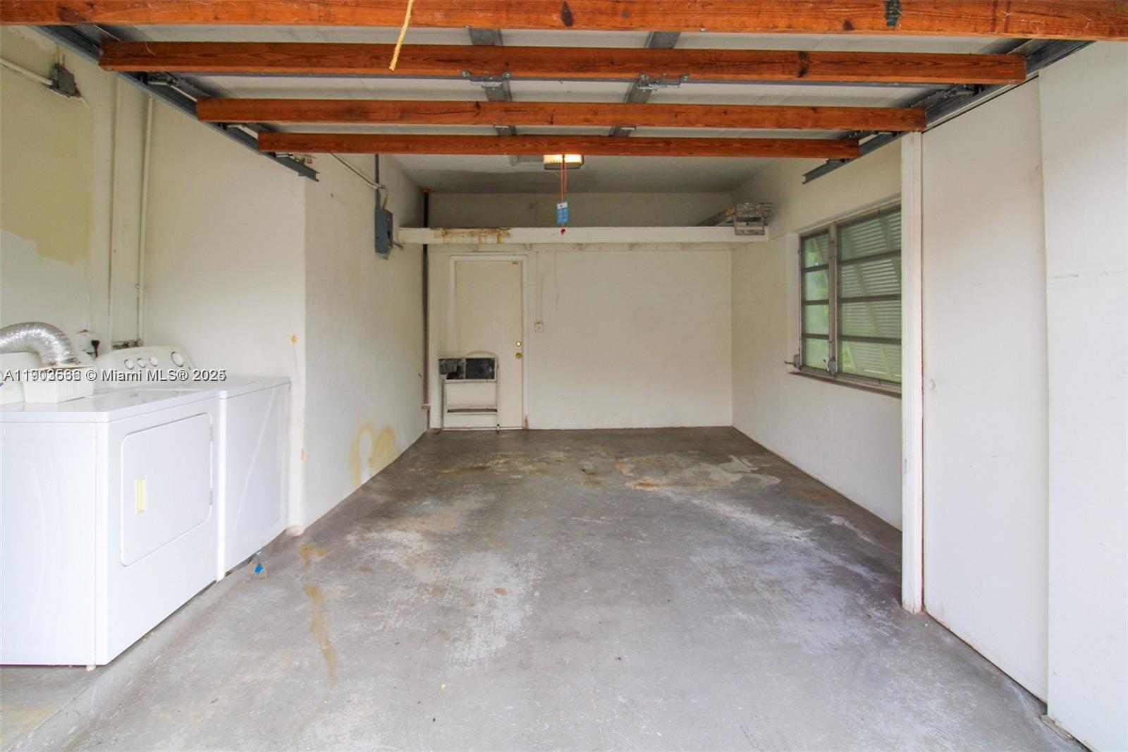 CORAL GABLES COUNTRY CLUB - Residential