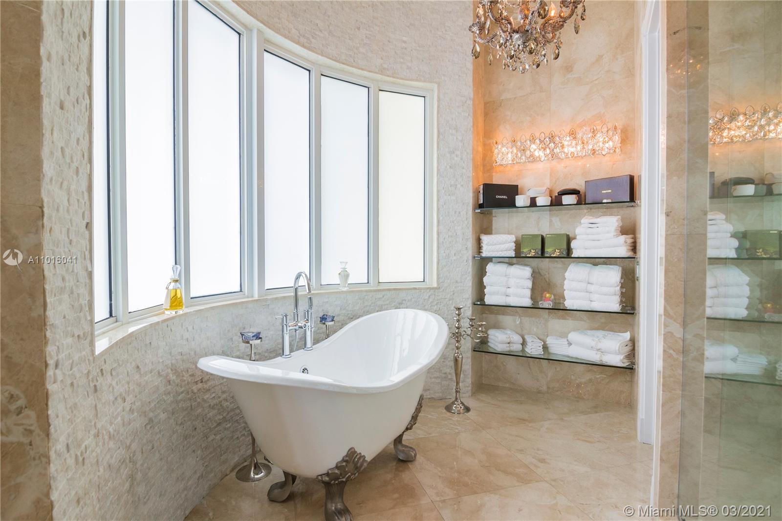 ATLANTIC ISLAND - Residential