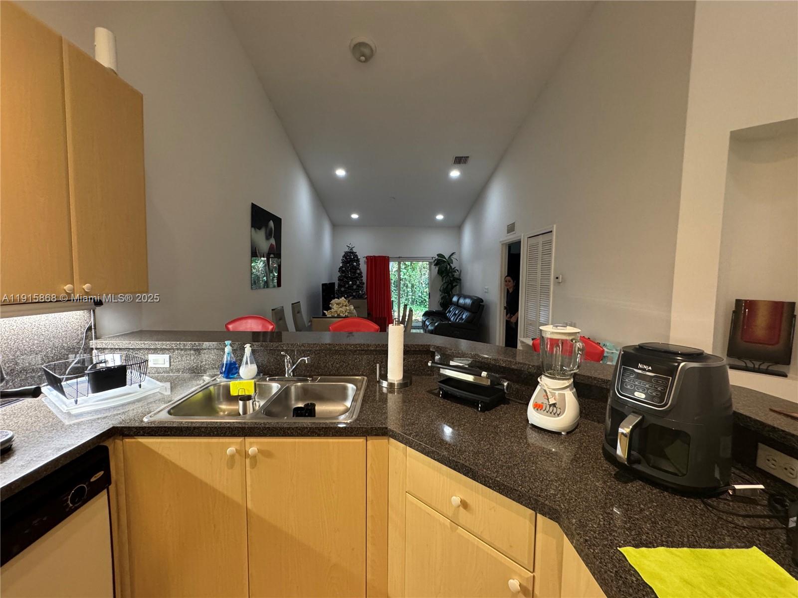 VENTURA AT MALIBU BAY - Residential