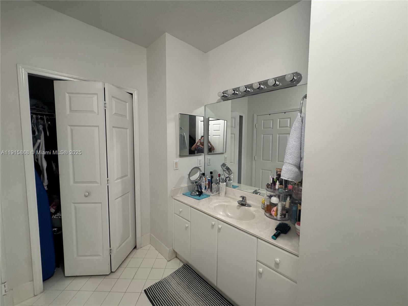 VENTURA AT MALIBU BAY - Residential