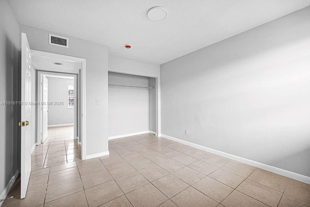 THE ARABIAN ARMS CONDO - Residential