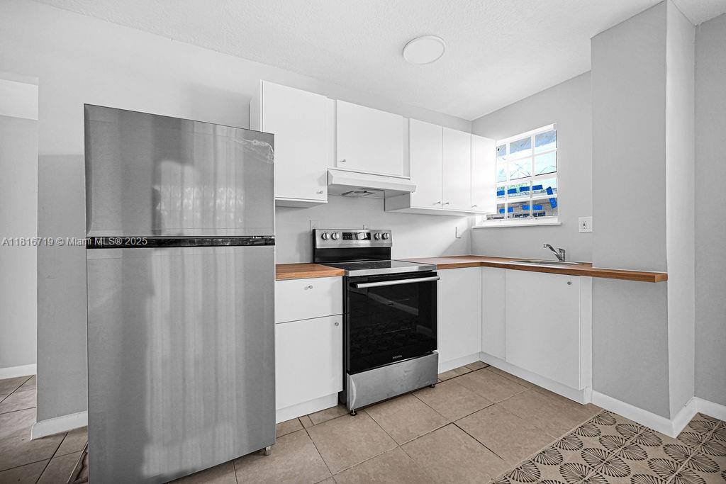 THE ARABIAN ARMS CONDO - Residential