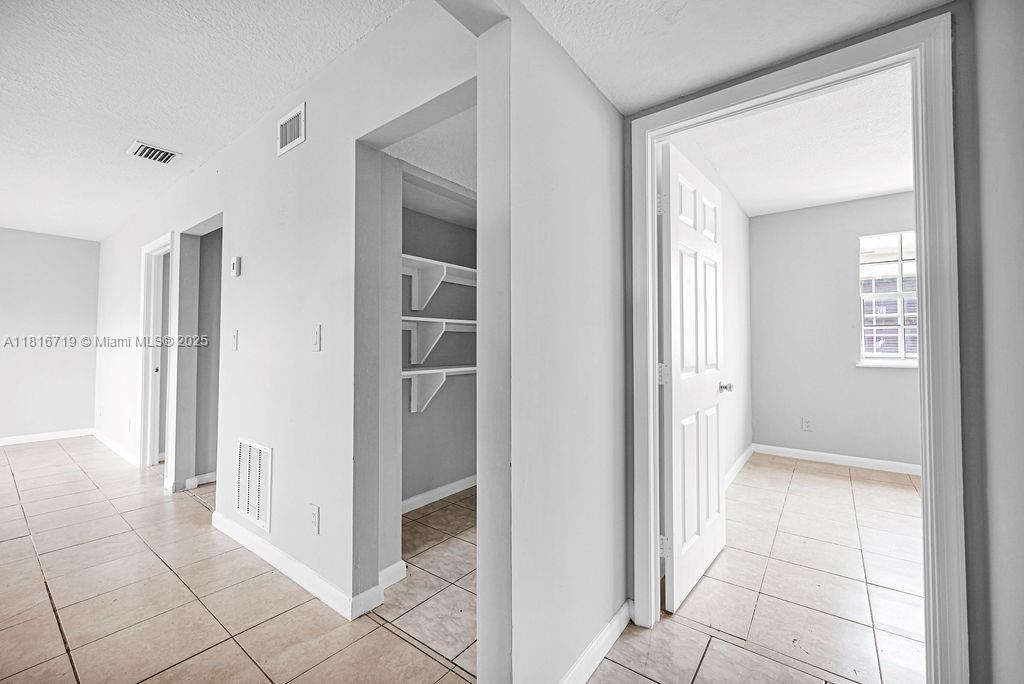 THE ARABIAN ARMS CONDO - Residential