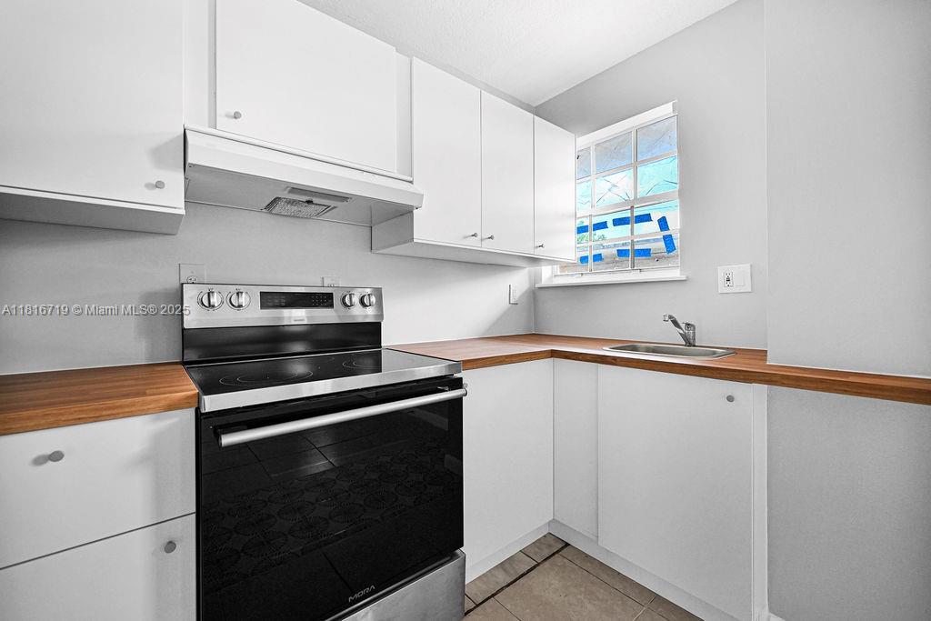 THE ARABIAN ARMS CONDO - Residential