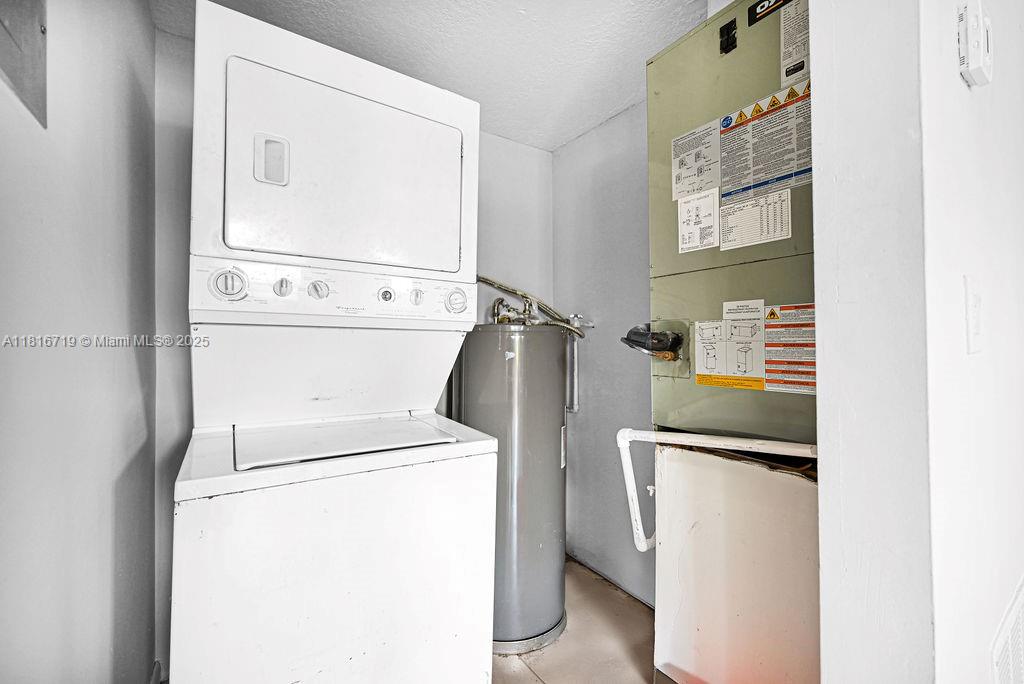 THE ARABIAN ARMS CONDO - Residential