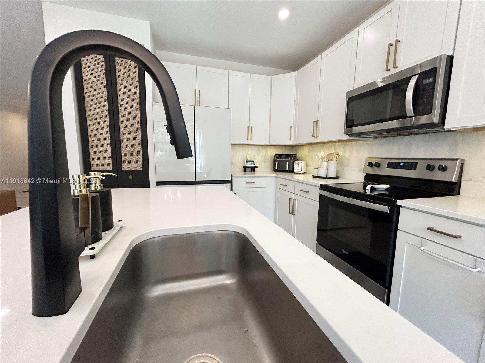 Vantage at Palm Aire - Residential