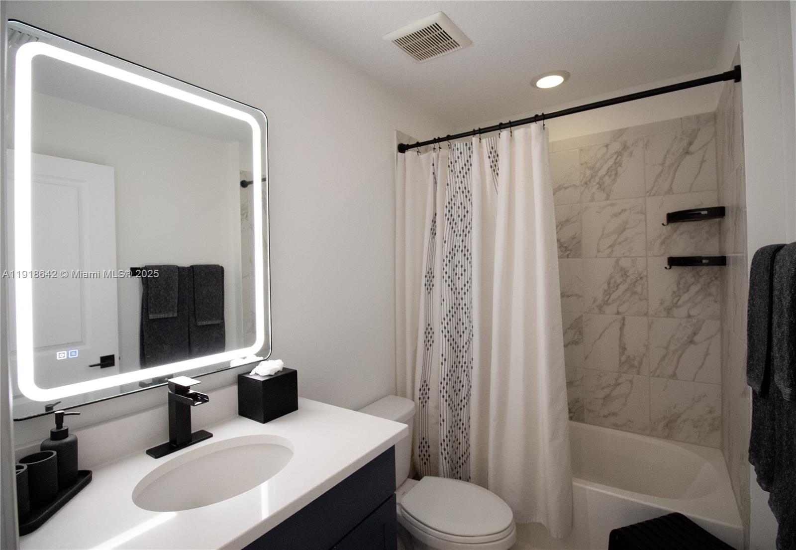 Vantage at Palm Aire - Residential