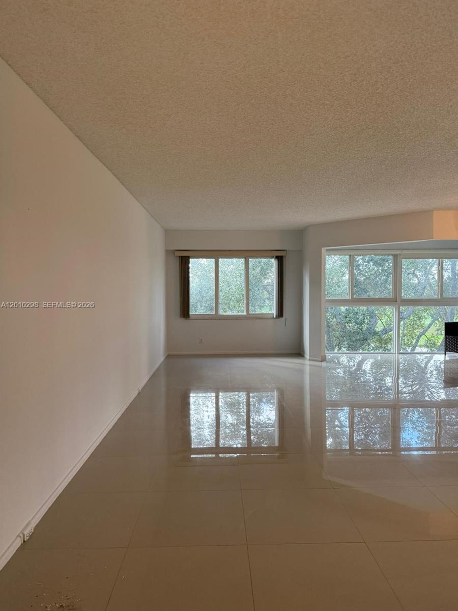 CAMBRIDGE AT CENTURY VILL - Residential