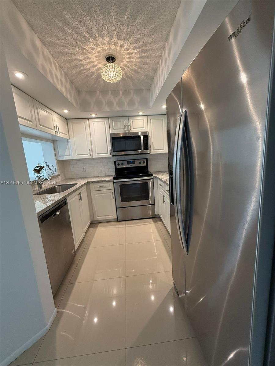 CAMBRIDGE AT CENTURY VILL - Residential