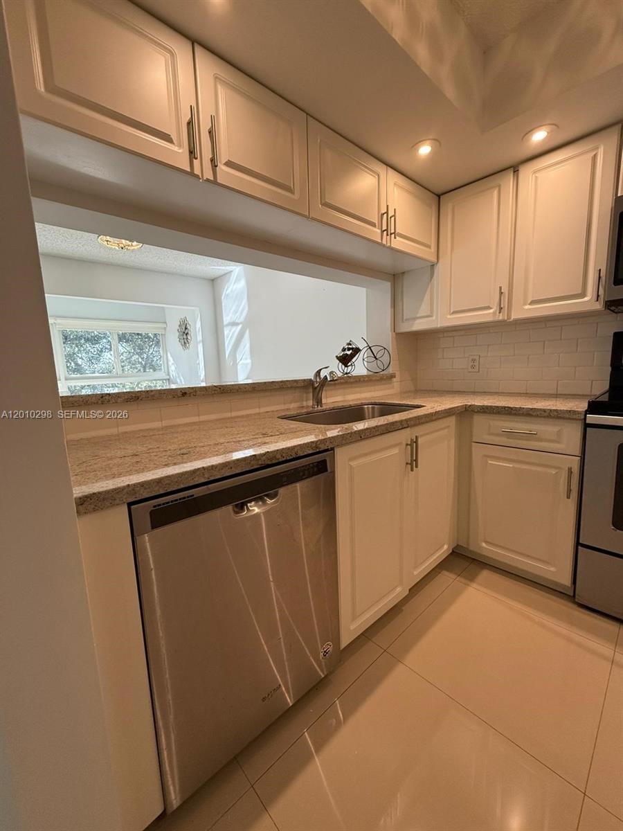 CAMBRIDGE AT CENTURY VILL - Residential