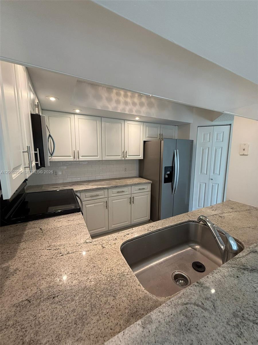 CAMBRIDGE AT CENTURY VILL - Residential