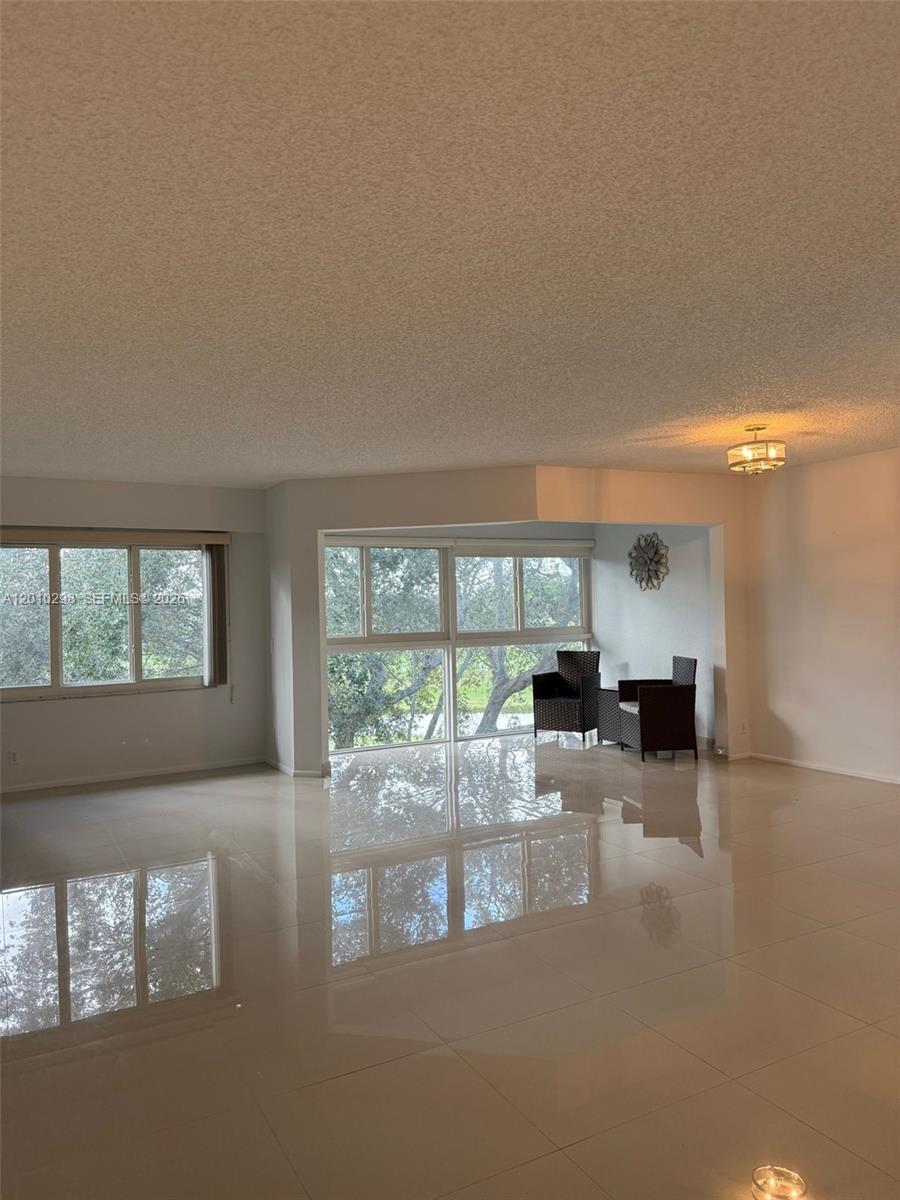 CAMBRIDGE AT CENTURY VILL - Residential
