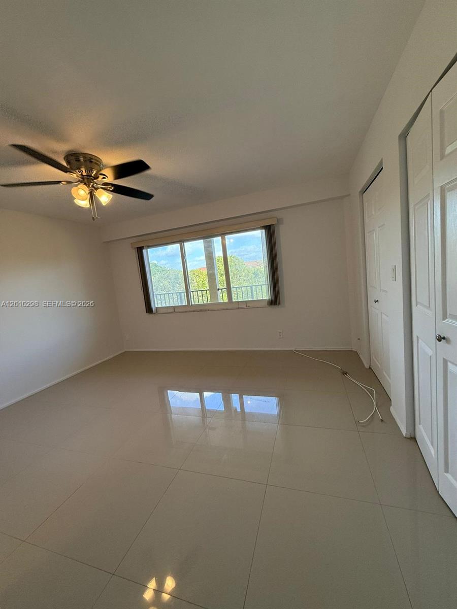 CAMBRIDGE AT CENTURY VILL - Residential