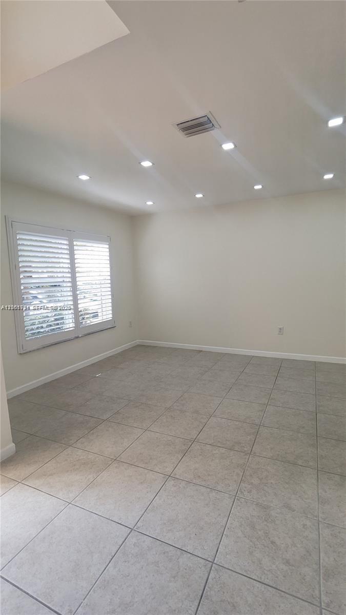 WEST PARK-HOTEL SITE - Residential Lease