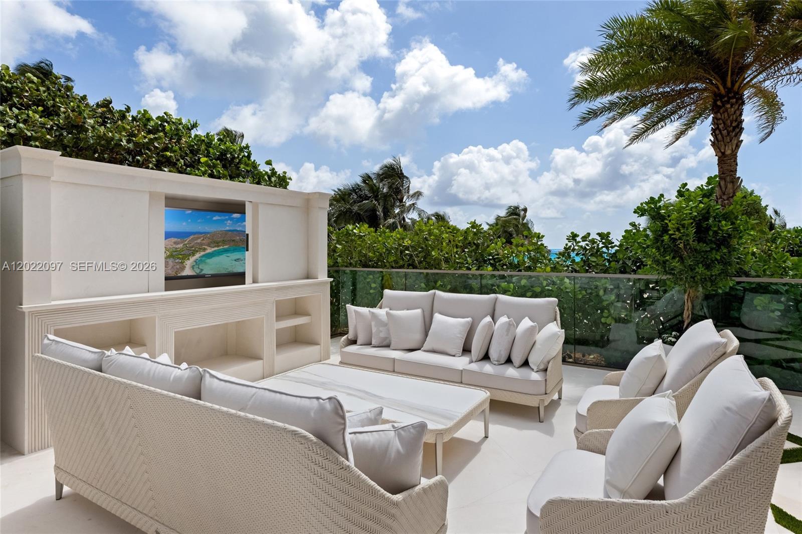 NORTH BISCAYNE BEACH AMEN - Residential
