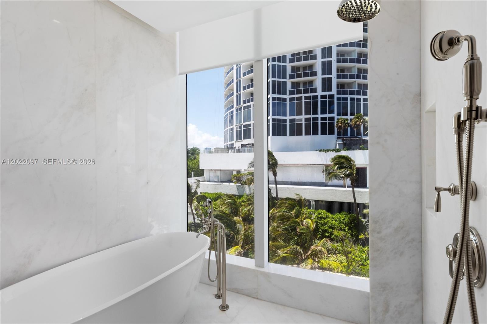 NORTH BISCAYNE BEACH AMEN - Residential