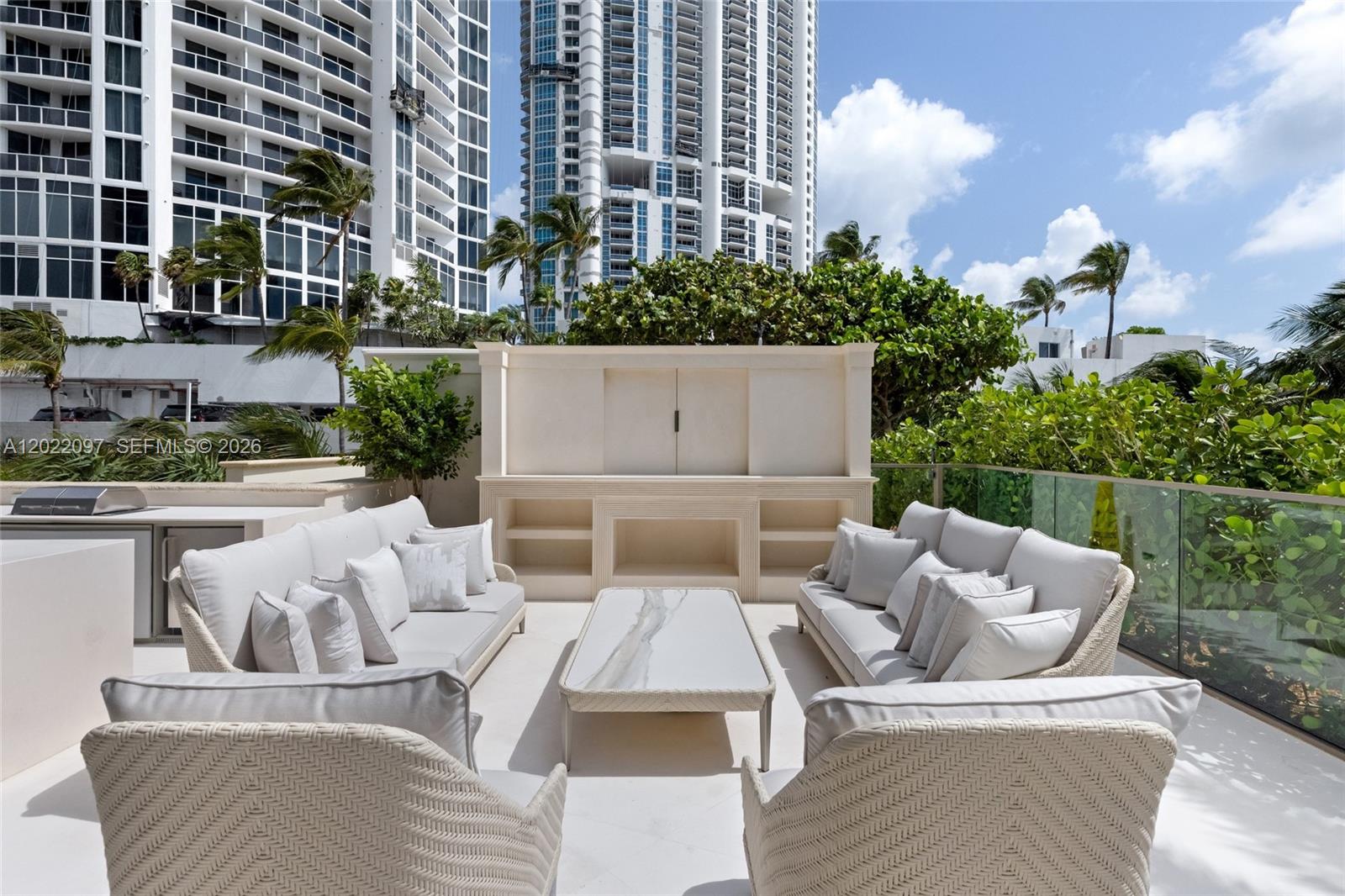 NORTH BISCAYNE BEACH AMEN - Residential