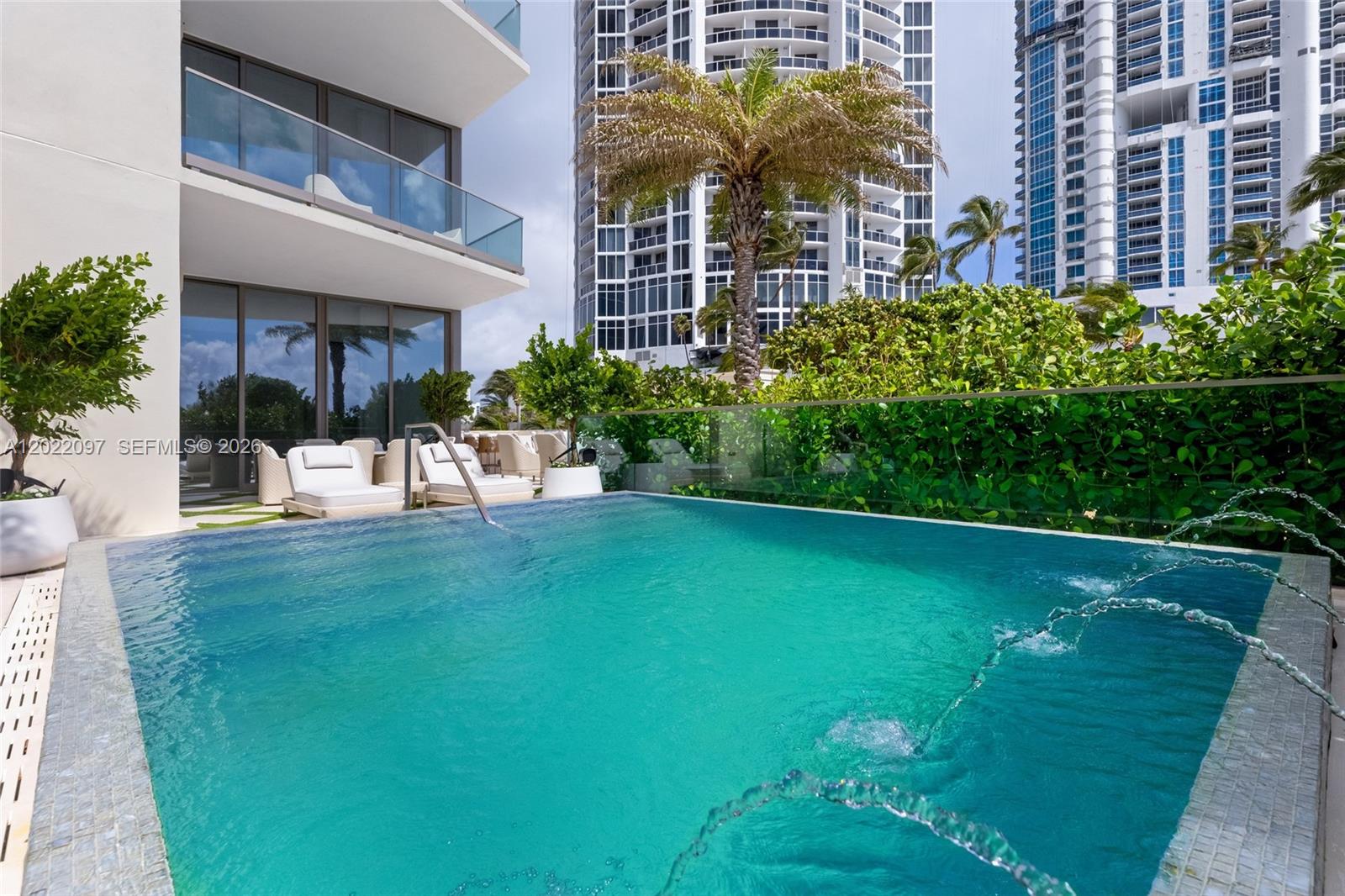 NORTH BISCAYNE BEACH AMEN - Residential