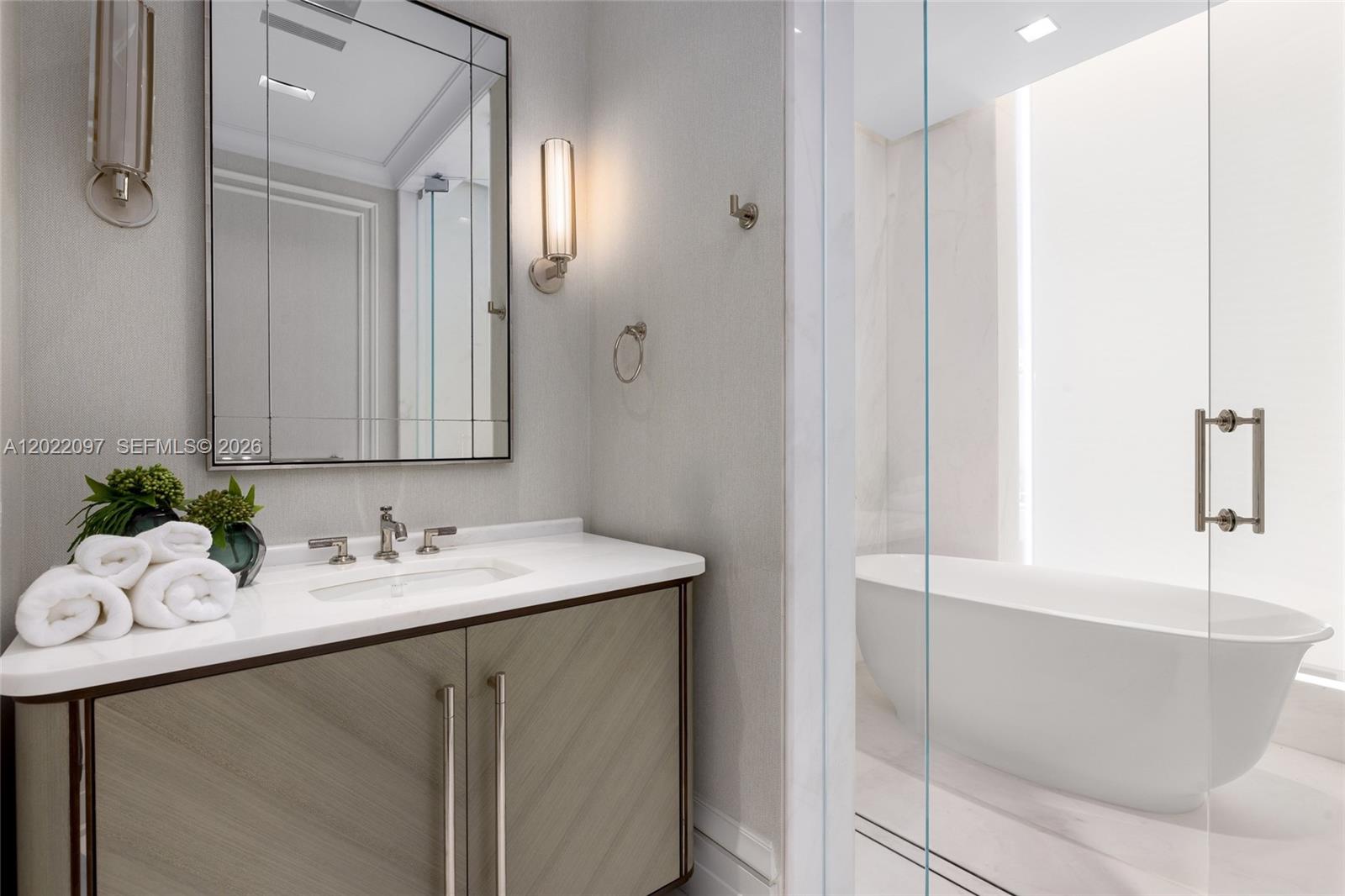 NORTH BISCAYNE BEACH AMEN - Residential