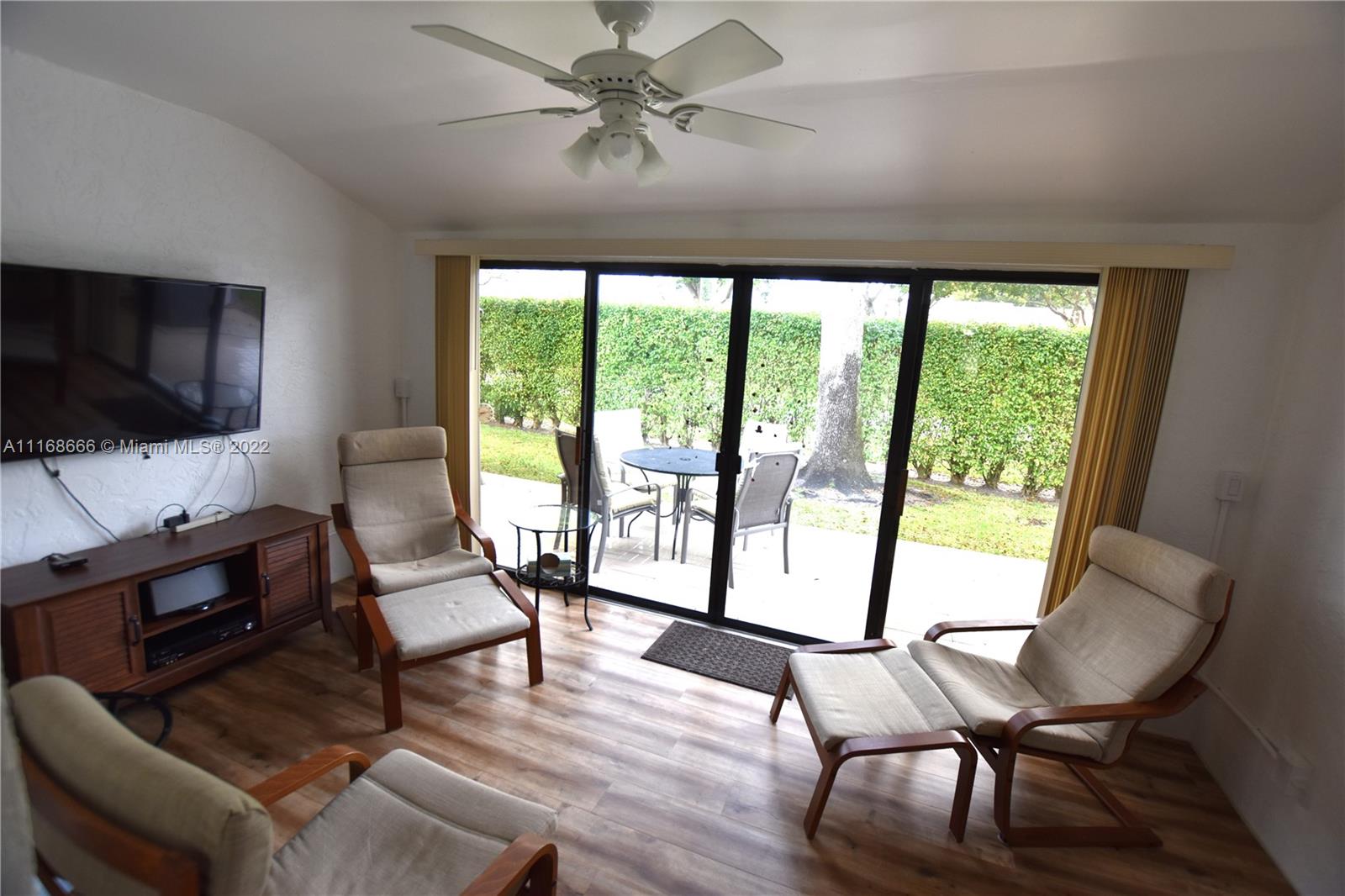 ARBOURS II OF THE PALM BE - Residential