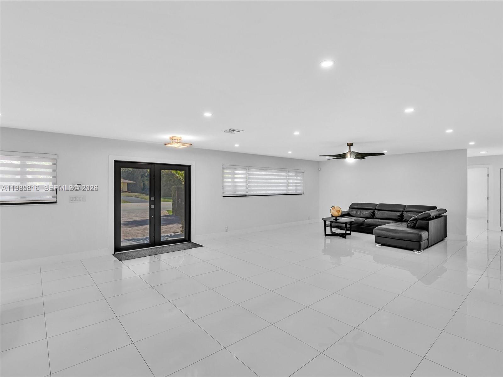 SELIGMAN RANCHES - Residential