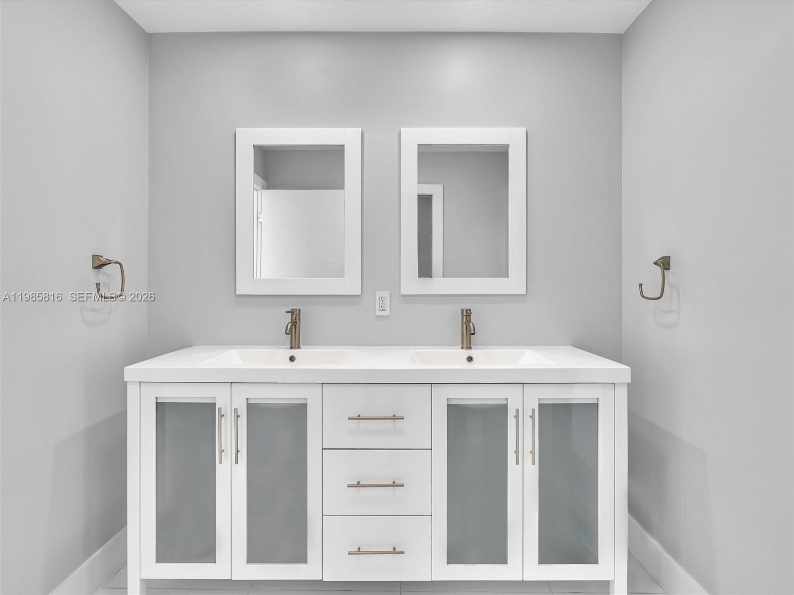 SELIGMAN RANCHES - Residential