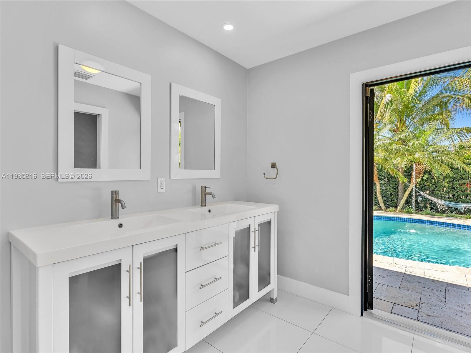 SELIGMAN RANCHES - Residential