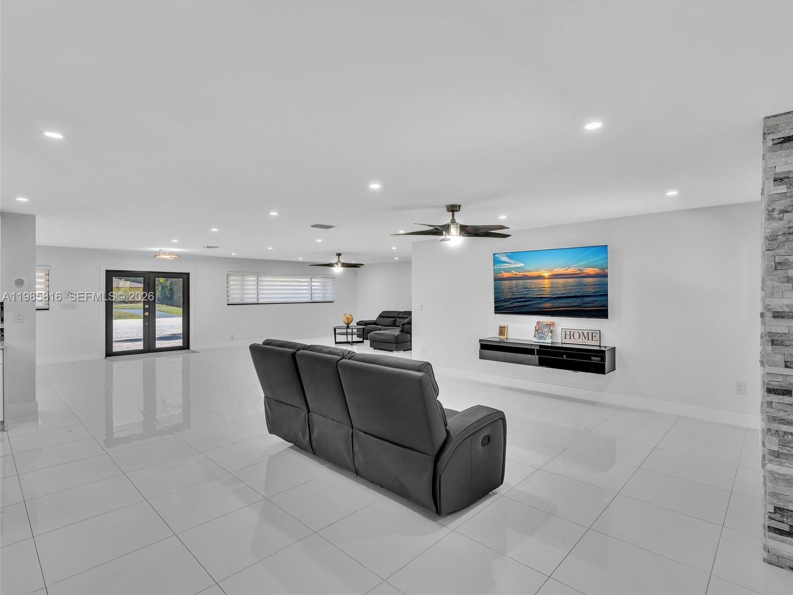 SELIGMAN RANCHES - Residential