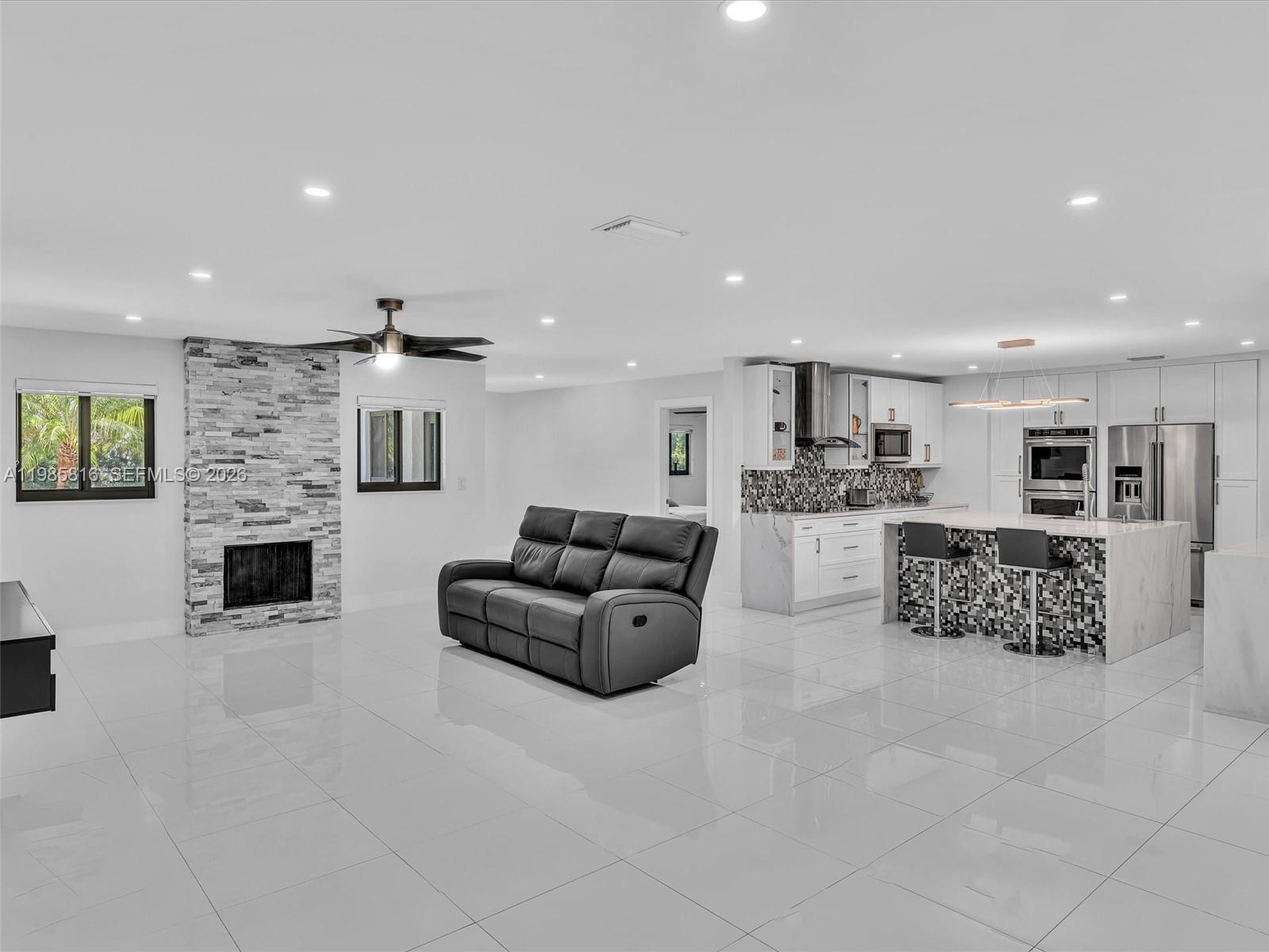 SELIGMAN RANCHES - Residential