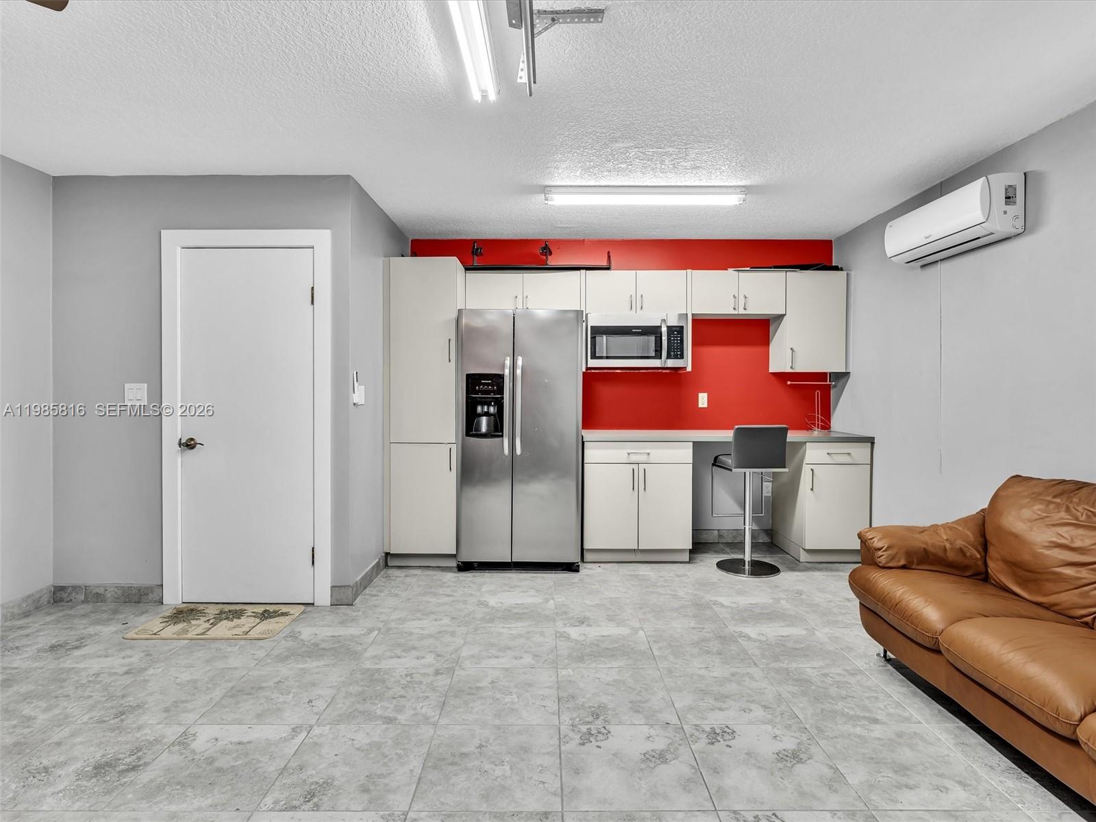 SELIGMAN RANCHES - Residential