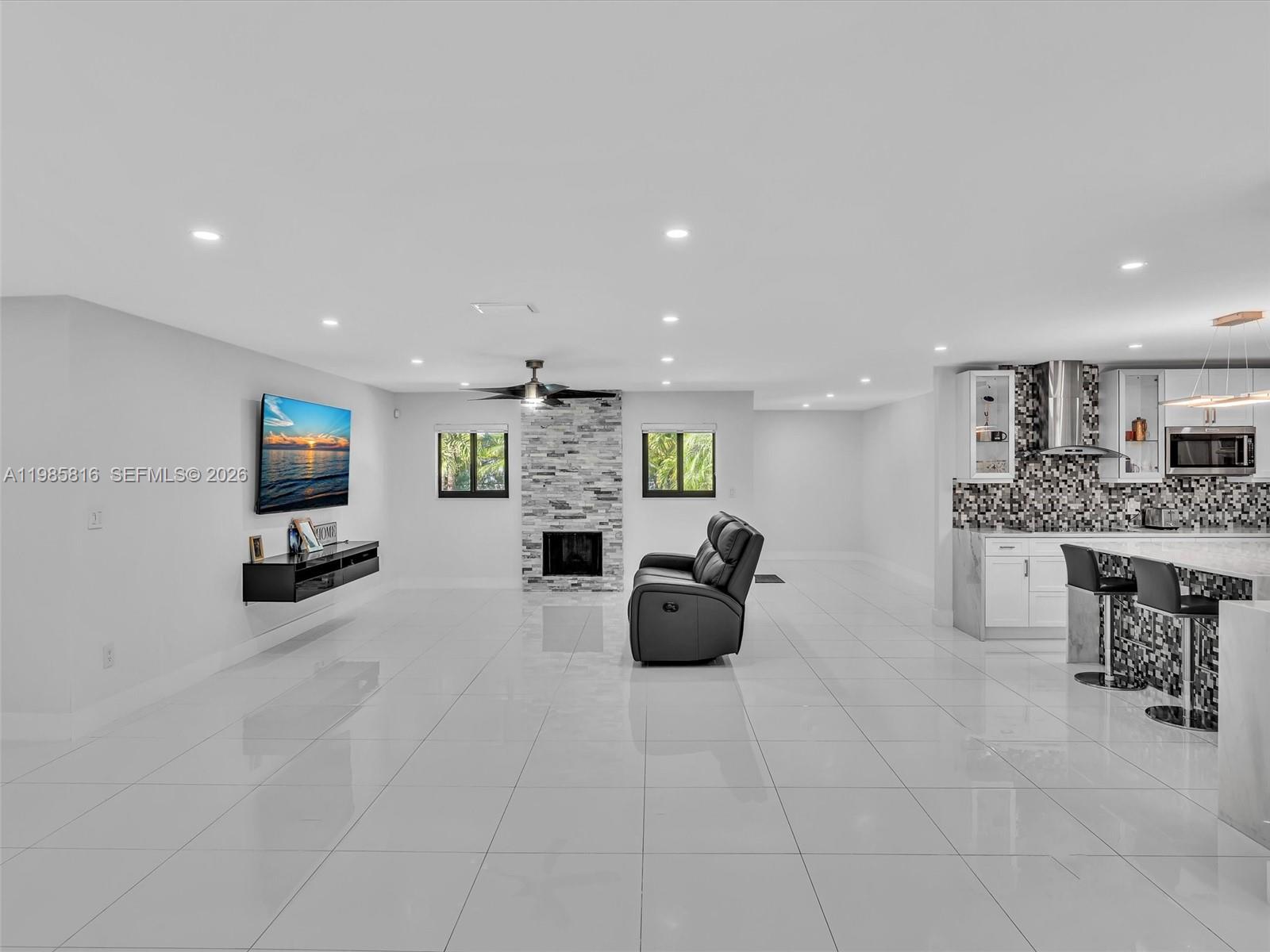 SELIGMAN RANCHES - Residential