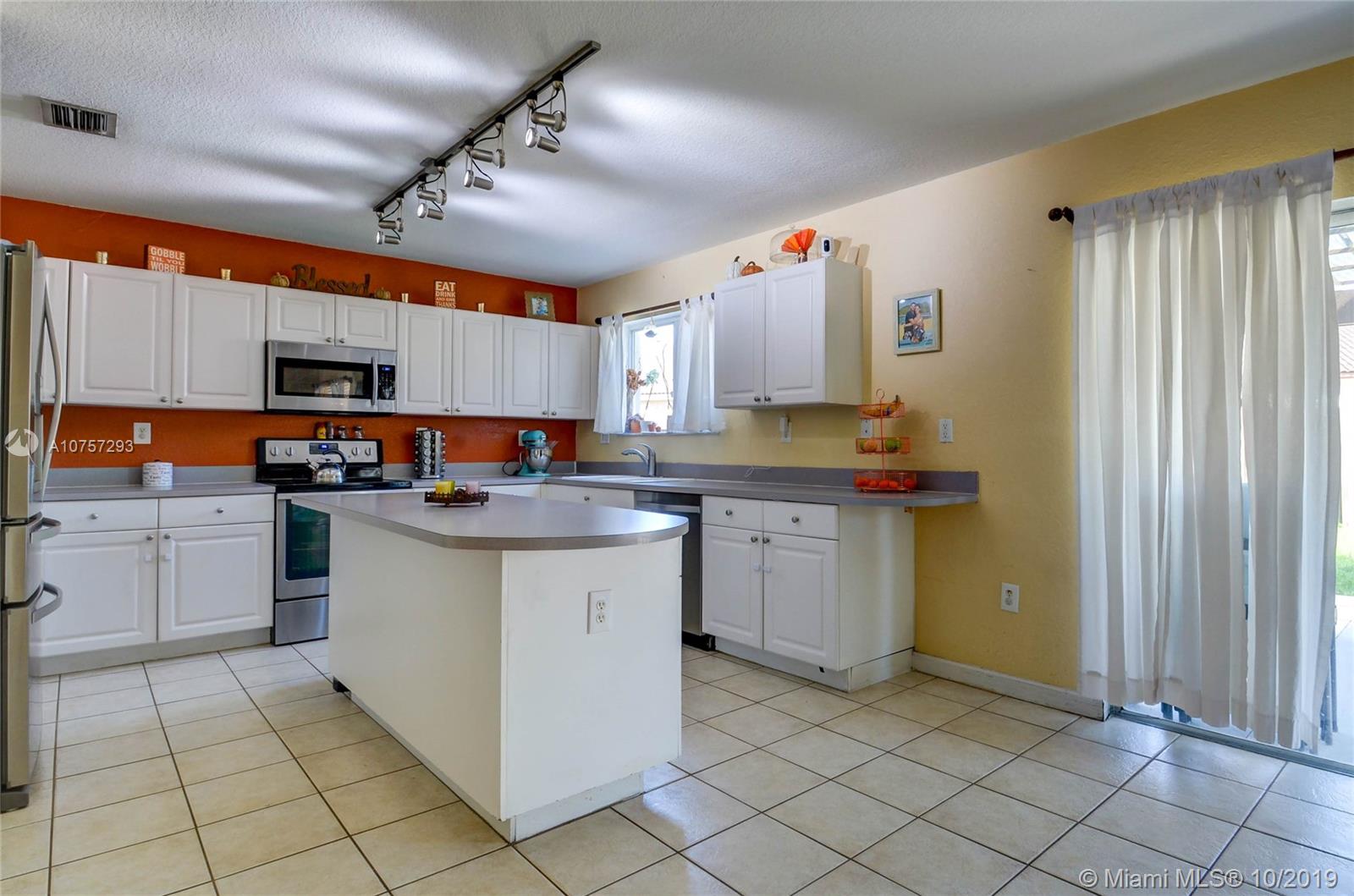 LAKES BY THE BAY SEC 14 - Residential