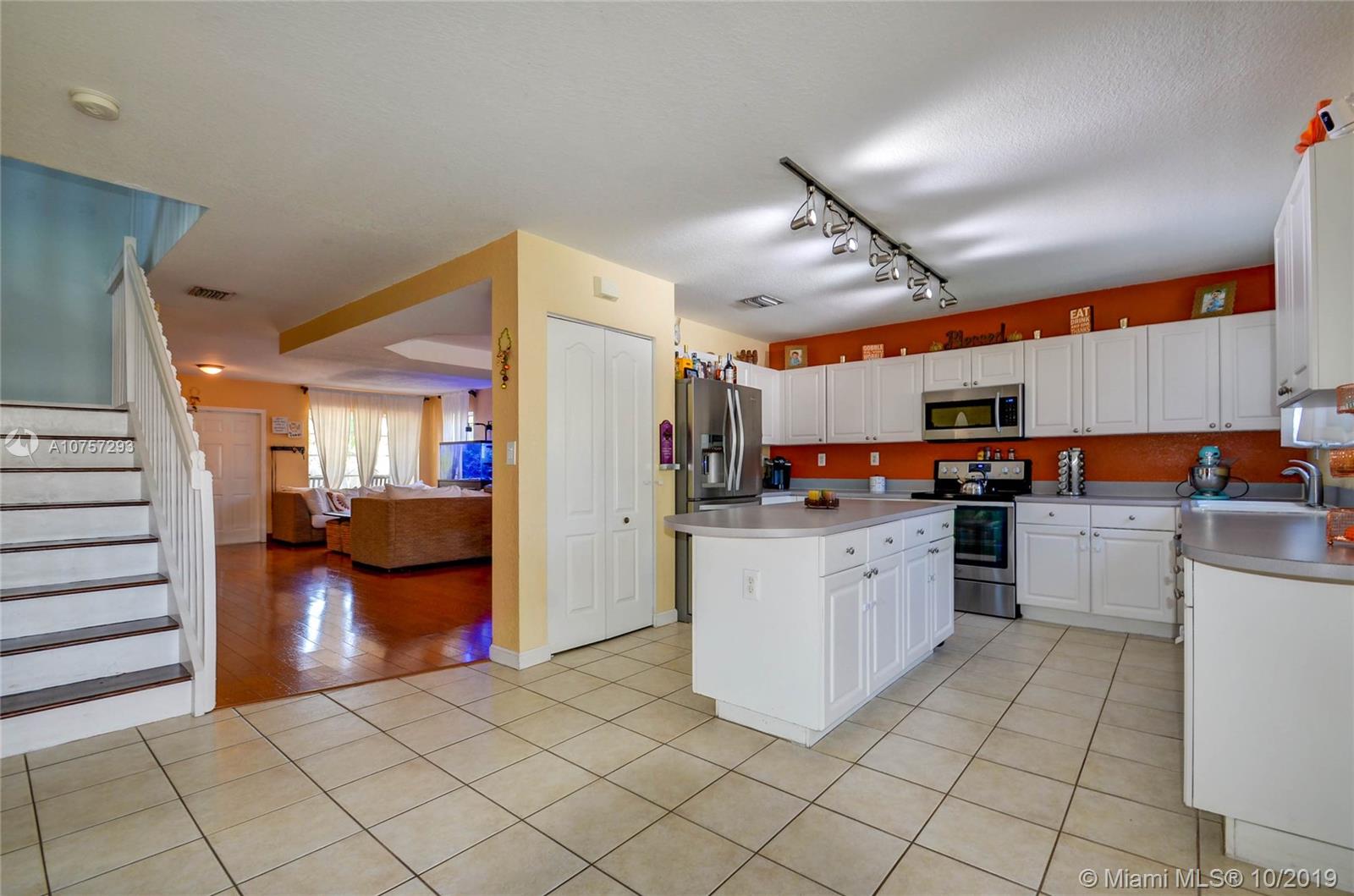 LAKES BY THE BAY SEC 14 - Residential