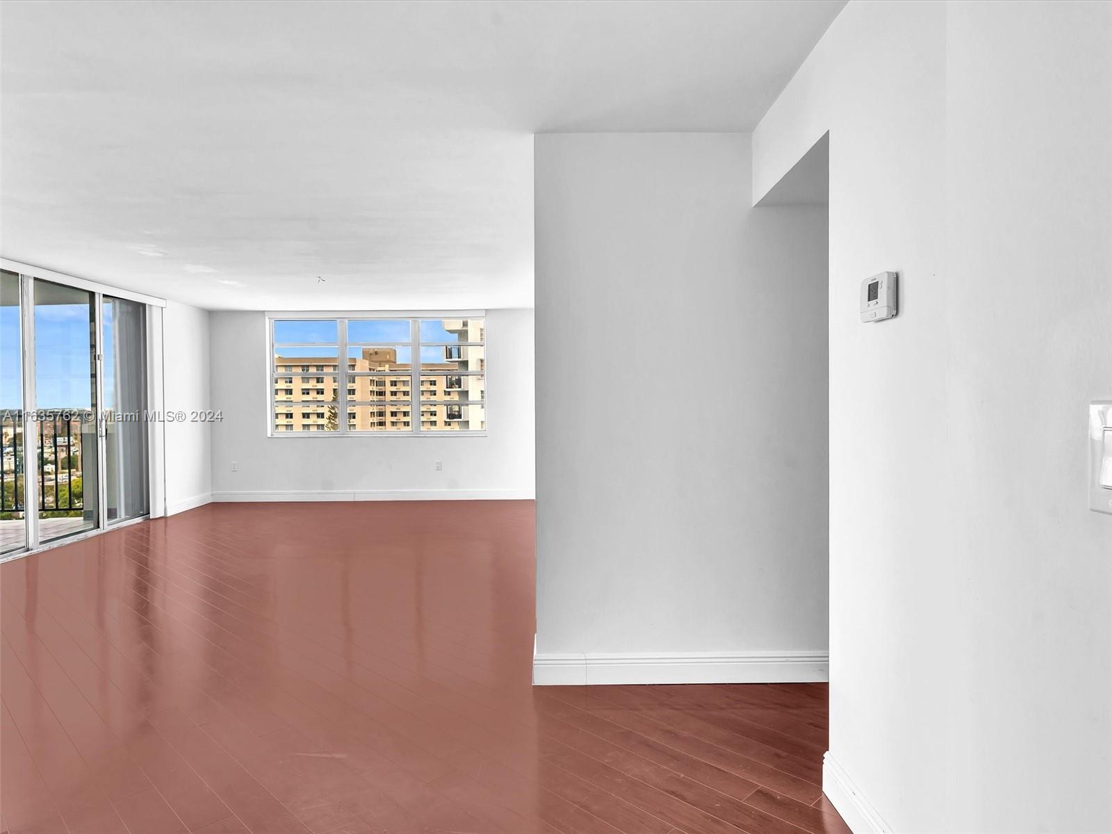 COMMODORE PLAZA CONDO - Residential