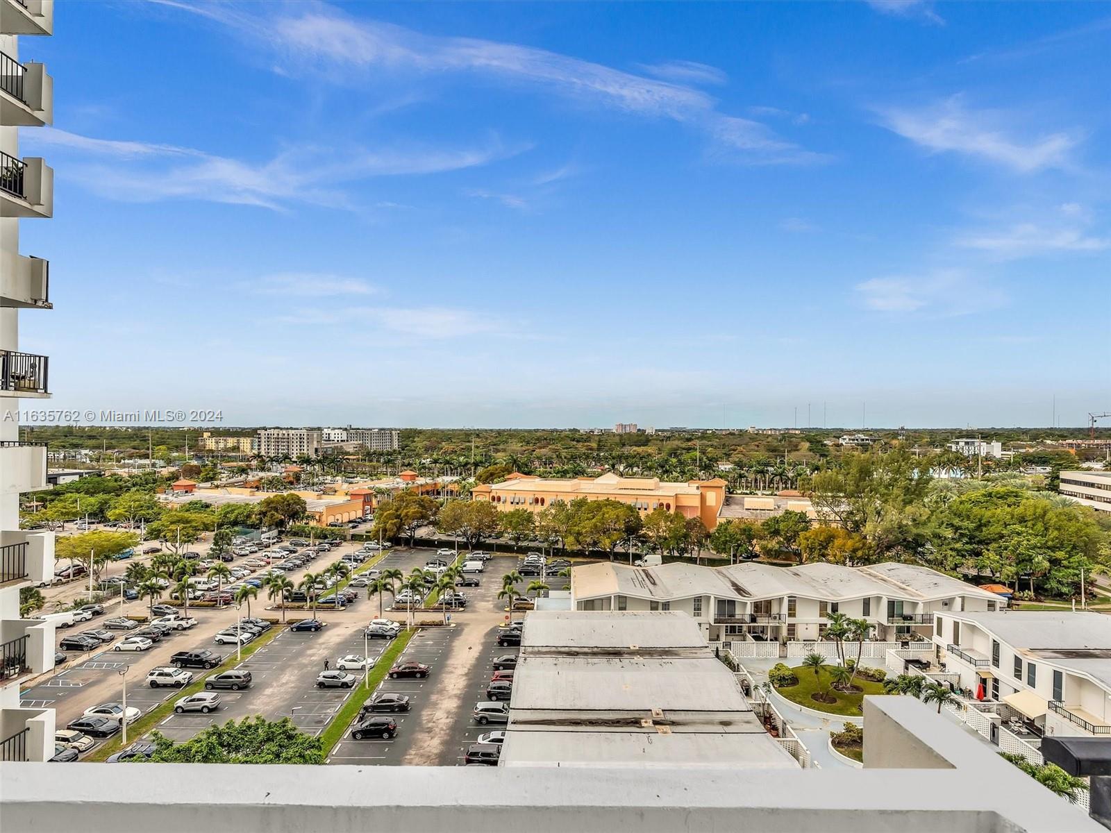 COMMODORE PLAZA CONDO - Residential