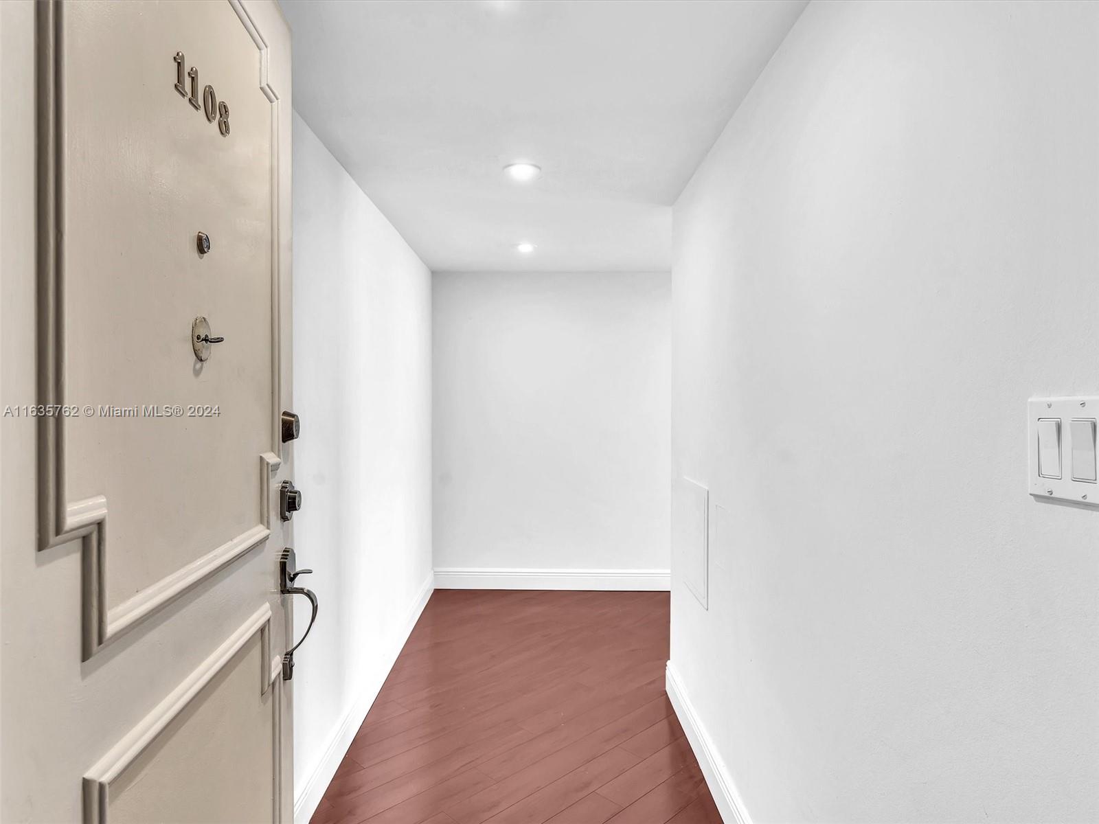 COMMODORE PLAZA CONDO - Residential