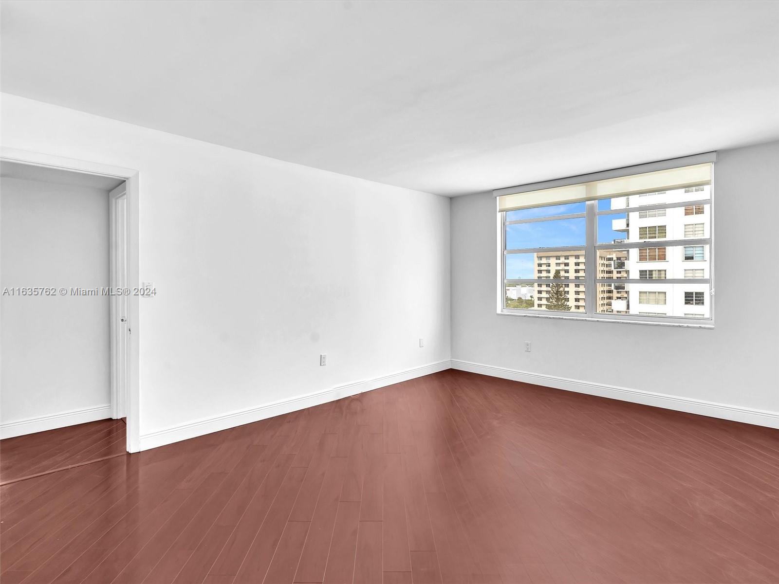 COMMODORE PLAZA CONDO - Residential