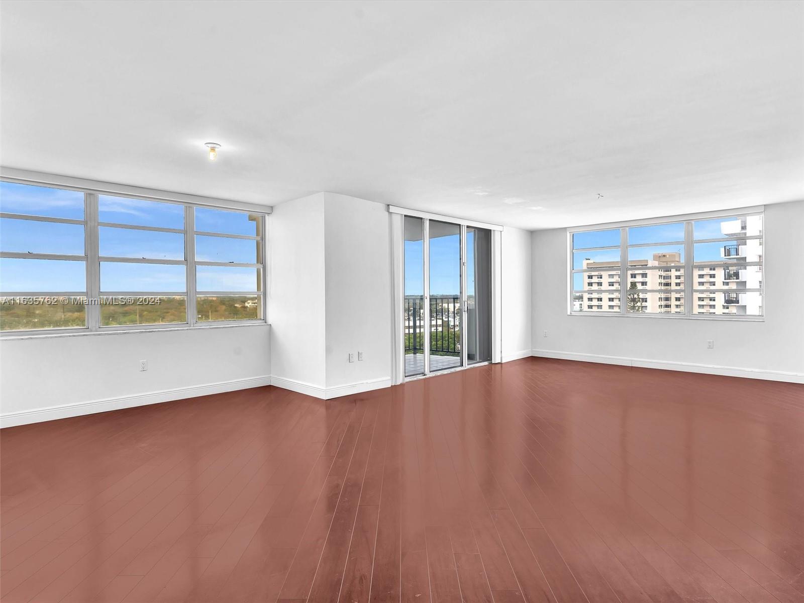 COMMODORE PLAZA CONDO - Residential