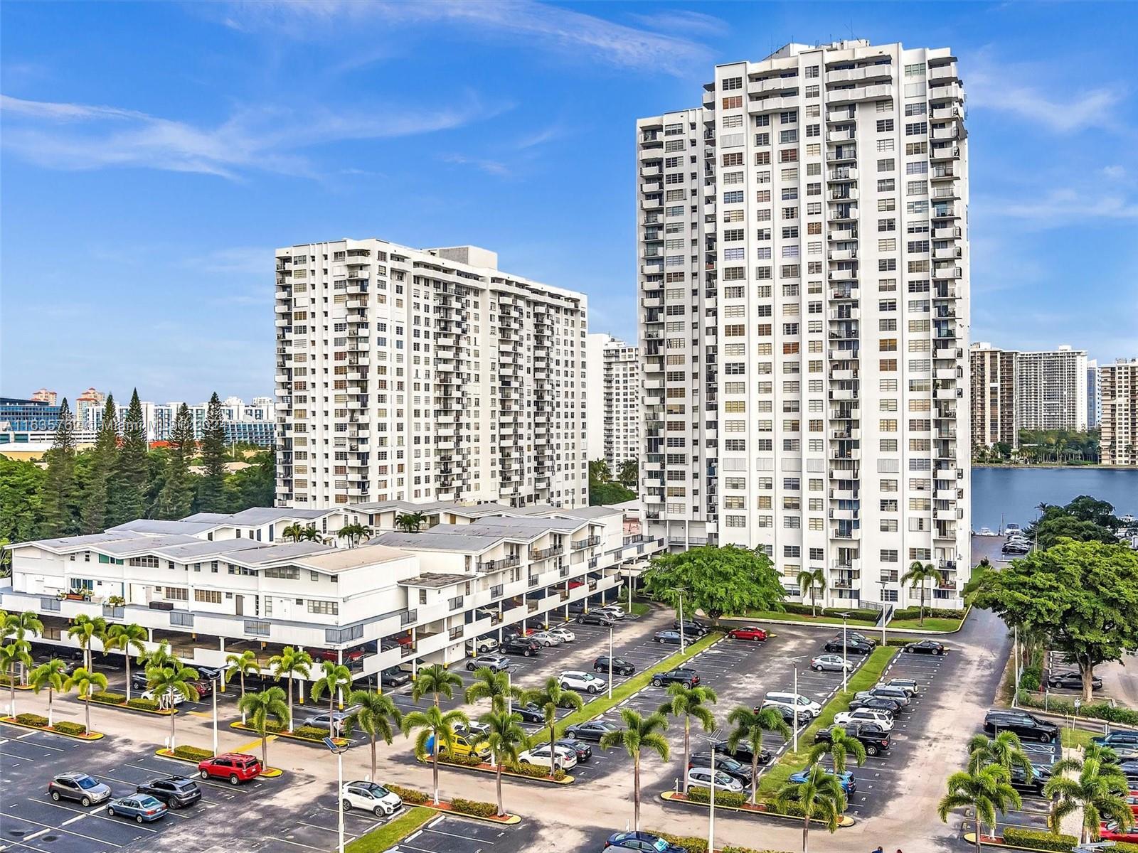 COMMODORE PLAZA CONDO - Residential